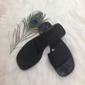 Prada Slides